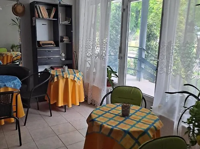 Perelka Quarto em Acomodações Particulares